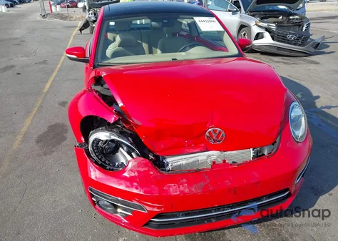 2019 Volkswagen Beetle 2.0T Se z USA, uszkodzony, nr VIN 3VWJD7AT3KM712784